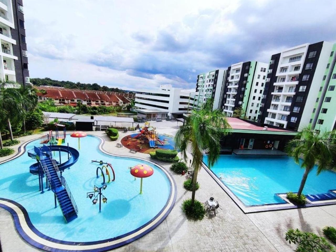 Ipoh Waterpark Manhattan Premium Suites By Iwh Suites Exterior foto